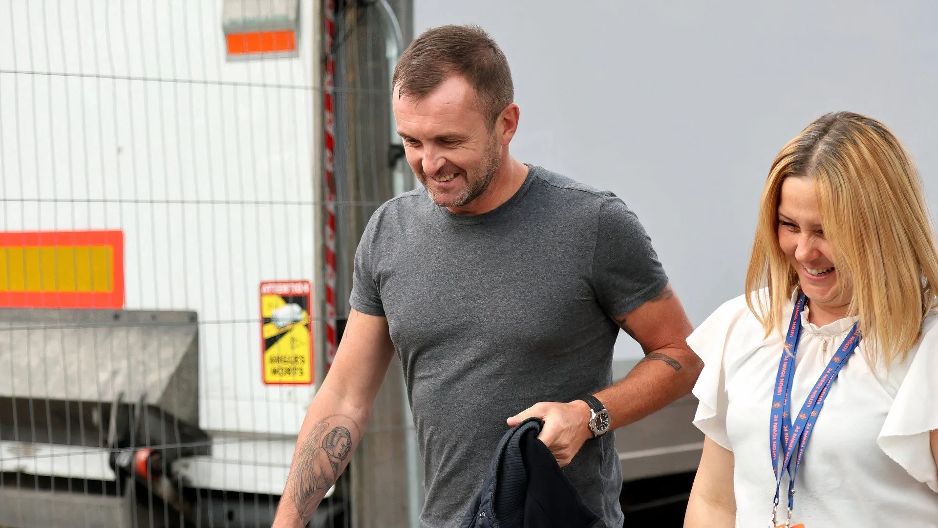 HLV Nathan Jones của Charlton Athletic với quyết tâm củng cố hàng thủ