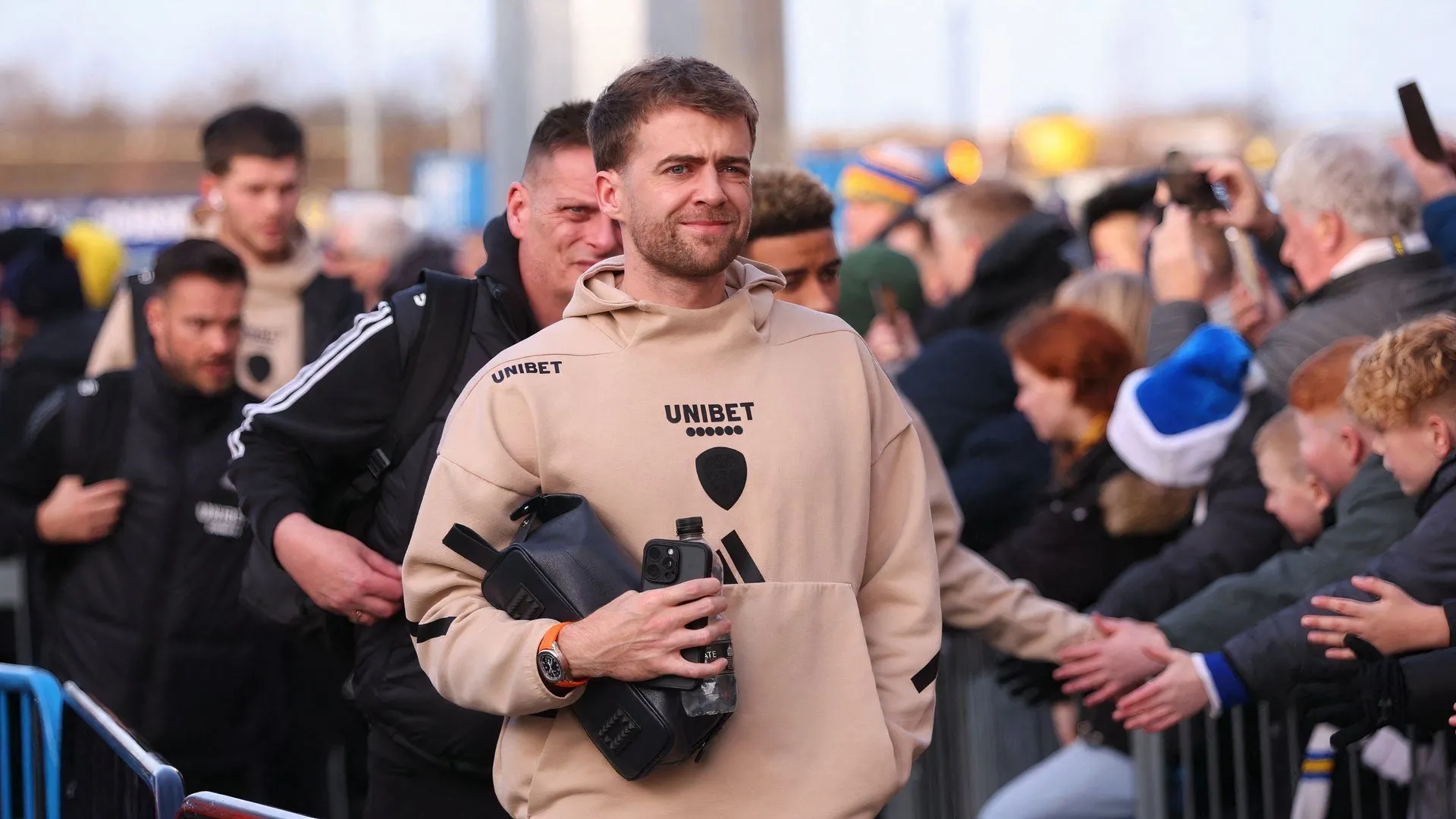 Patrick Bamford thi đấu tại sân Elland Road của Leeds United
