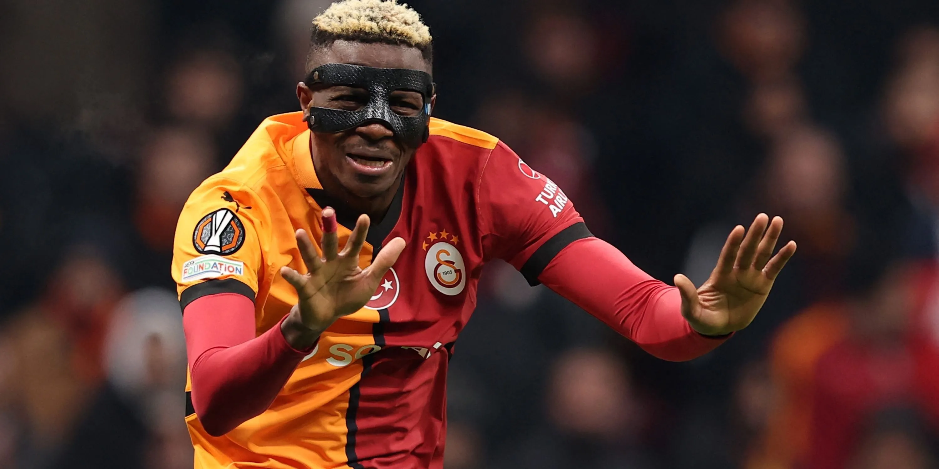 Tiền đạo Victor Osimhen của Napoli thể hiện cảm xúc trên sân