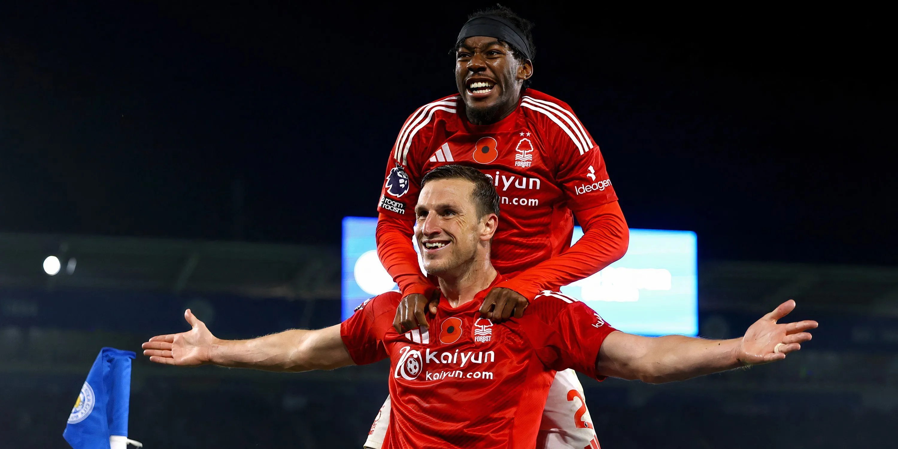 Chris Wood trong màu áo Nottingham Forest, thể hiện quyết tâm trước thềm chiến dịch Europa League đầy thử thách.
