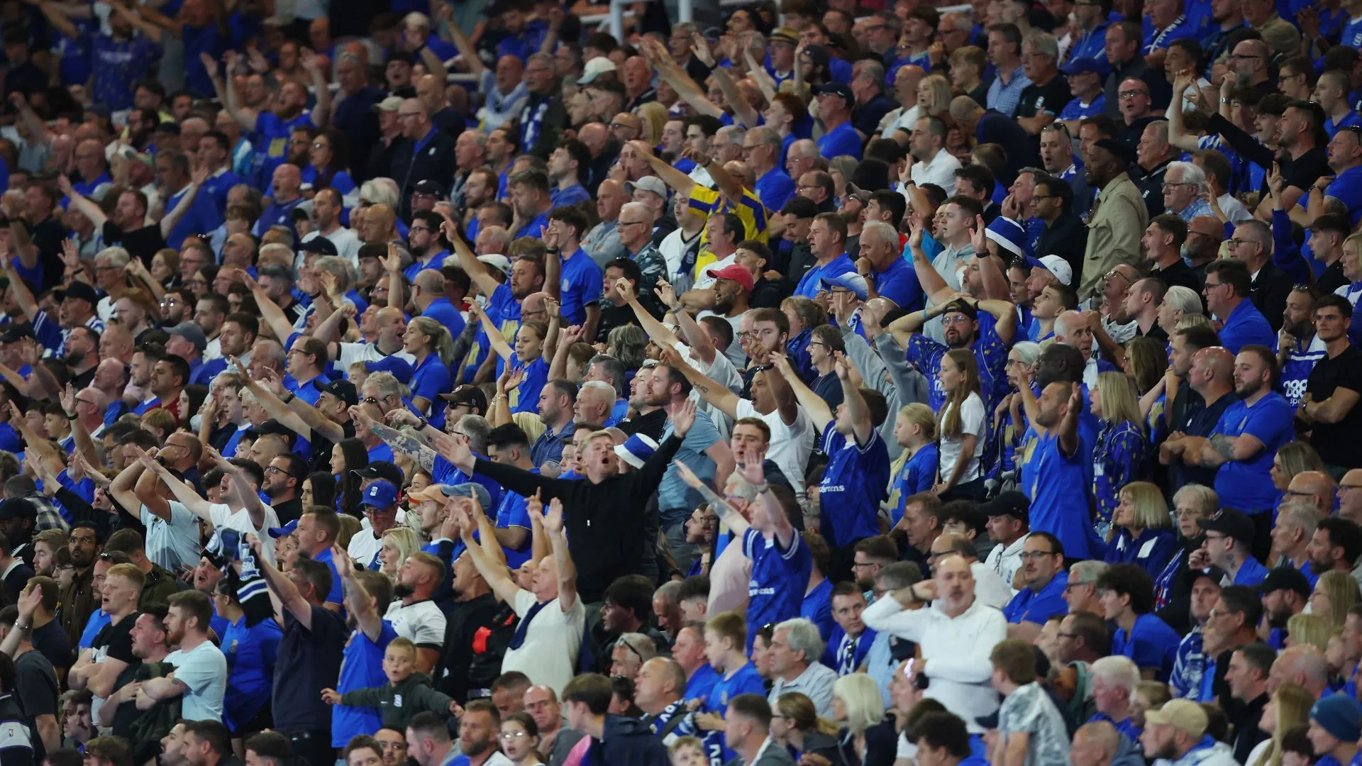 CĐV Birmingham City trên khán đài St. Andrew’s