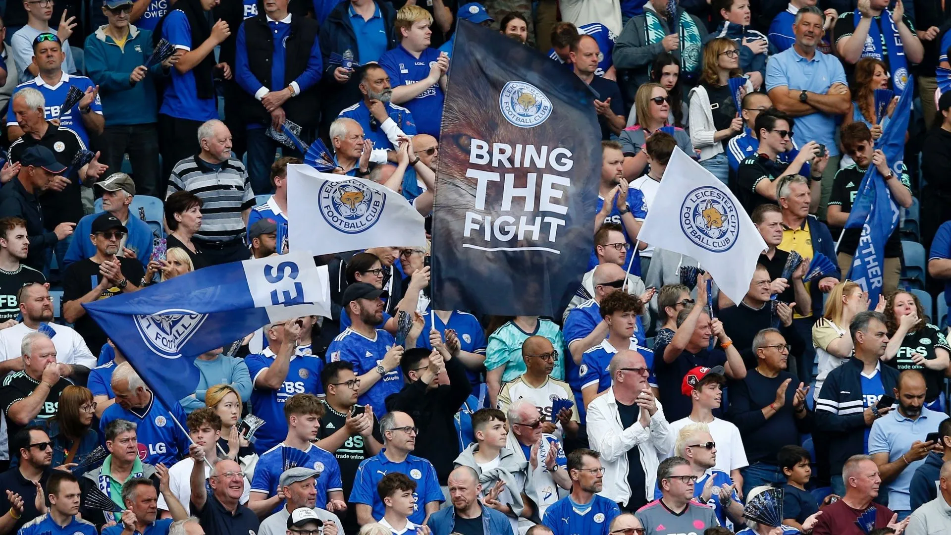 CĐV Leicester City bày tỏ cảm xúc hỗn độn sau biến động thành tích CLB
