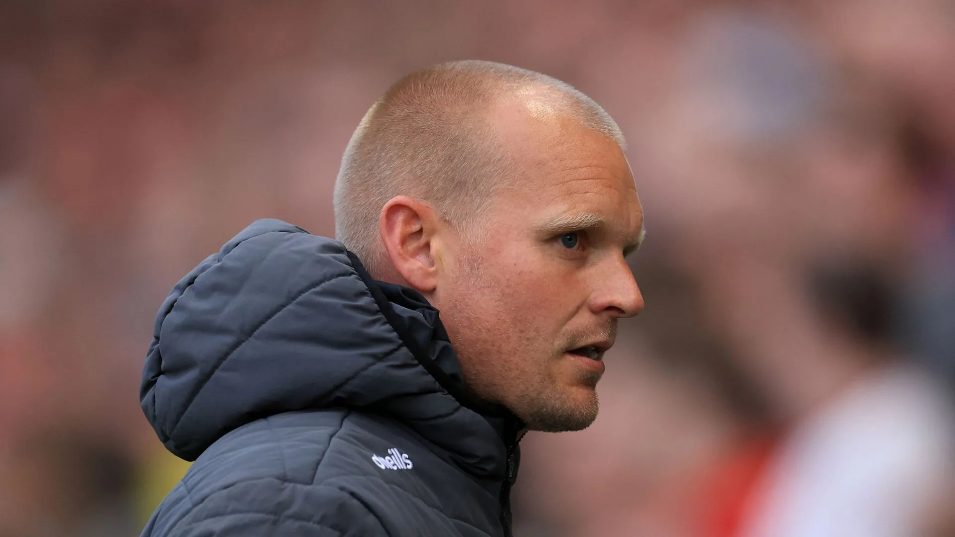 Liam Manning, HLV Norwich City đang chịu áp lực sau khởi đầu tệ hại