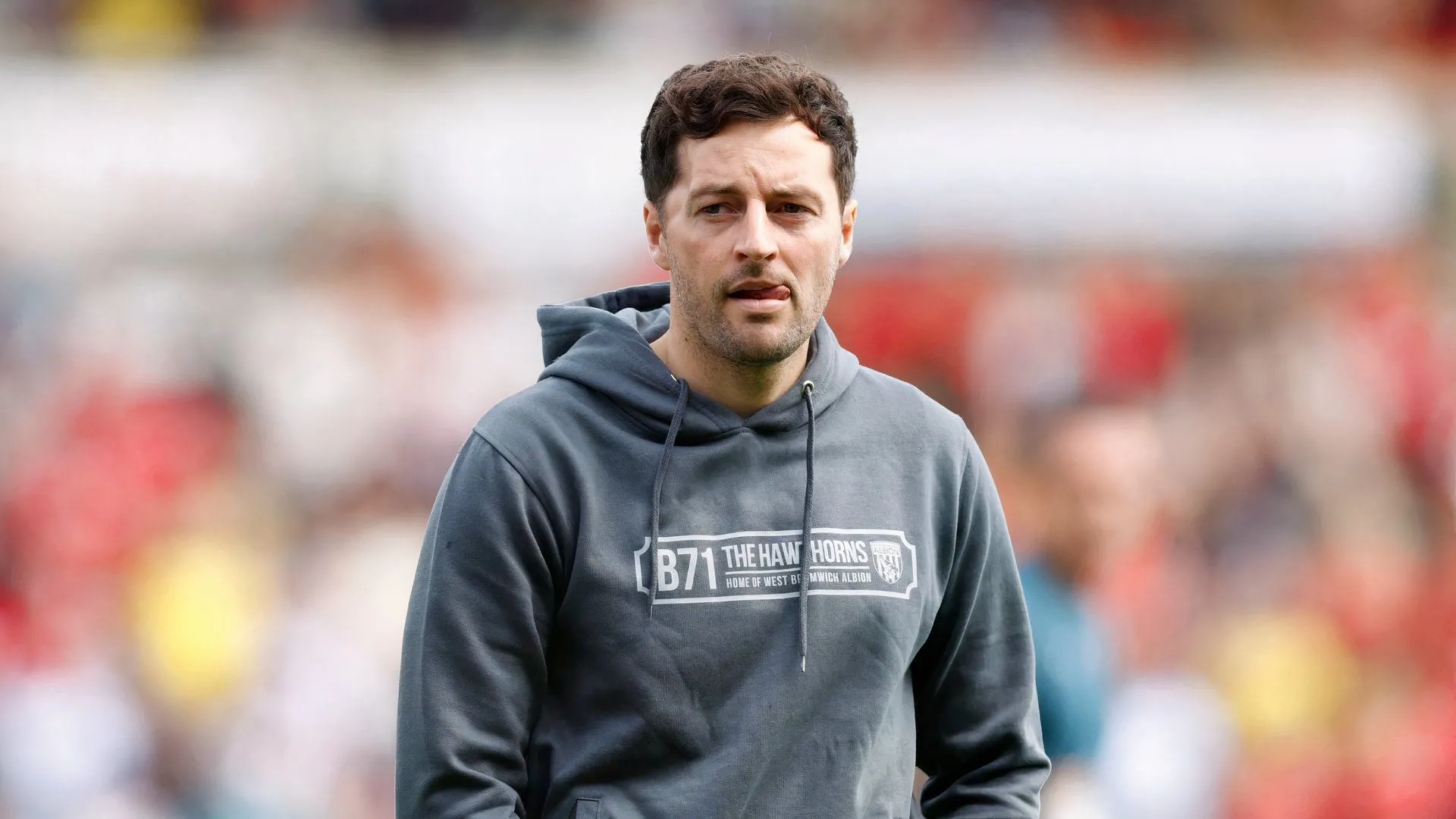 Ryan Mason quan sát trận đấu, HLV West Brom cần tìm cách tạo sự ổn định cho đội bóng